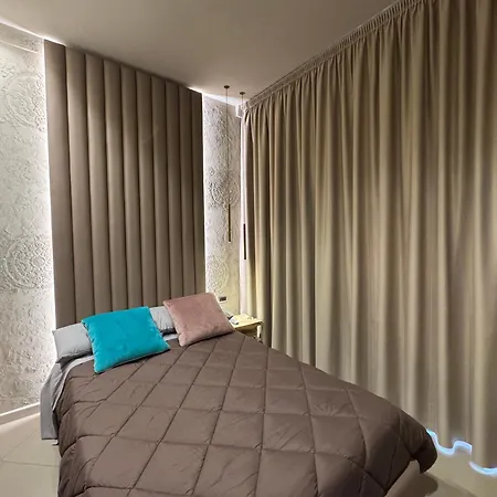 Tropicana Bed & Breakfast Caserta