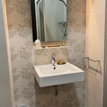 Tropicana Bed & Breakfast Caserta
