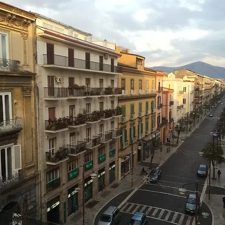 Bed & Breakfast Tropicana Caserta