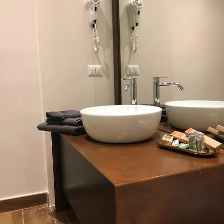 Tropicana Panzió 4*