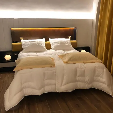 فندق مبيت وإفطار Tropicana 4*